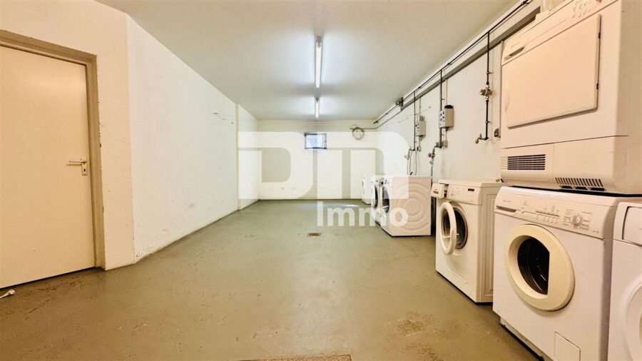 Großzügige altengerechte EG 4-Zimmer Wohnung mit großer Terrasse und Stellplatz - KG Waschküche / Trockenraum Gemeinschaft